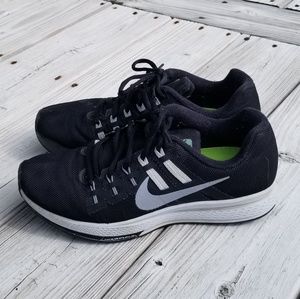 Nike Zoom 19 Structure Running Shoe